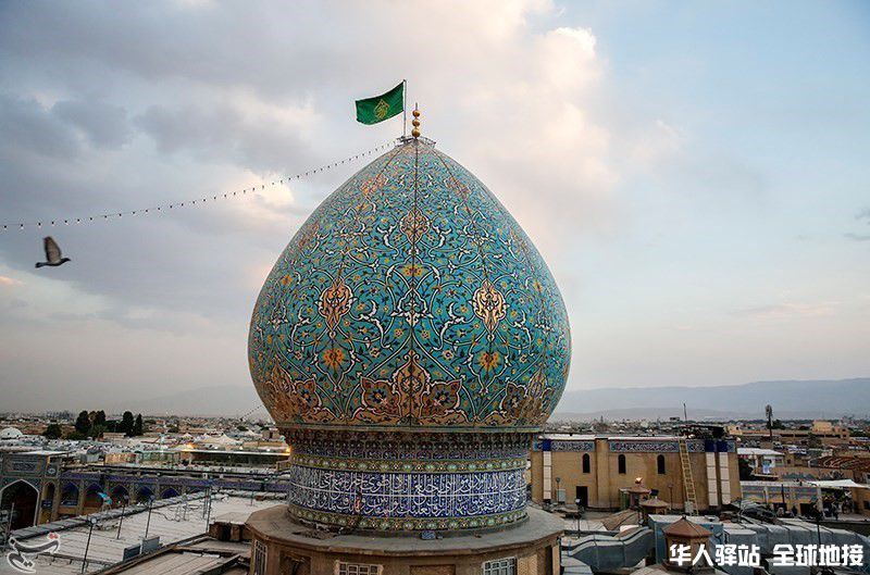 Shah-Cheragh-Mausoleum-4-设拉子.jpg